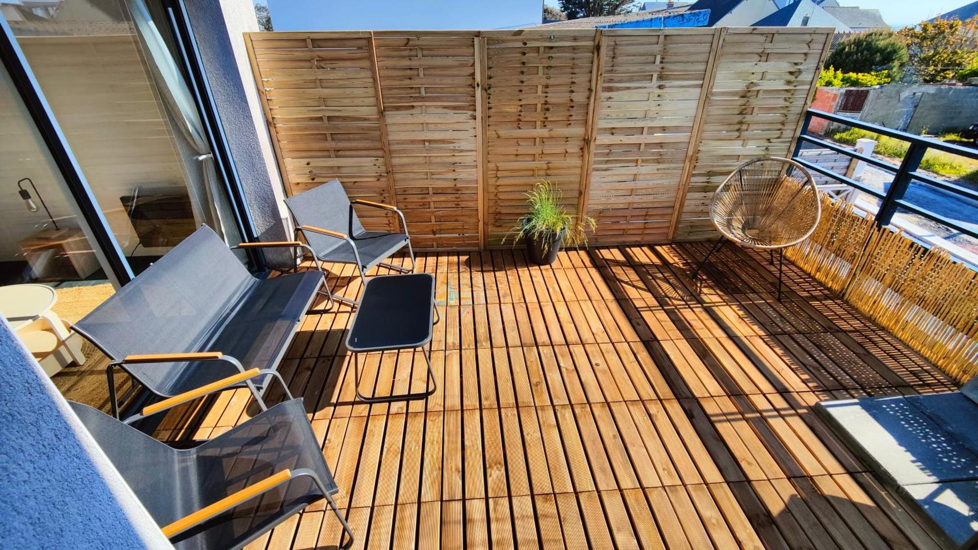 Logis Lina Apartment Егон-Кутанвил Екстериор снимка